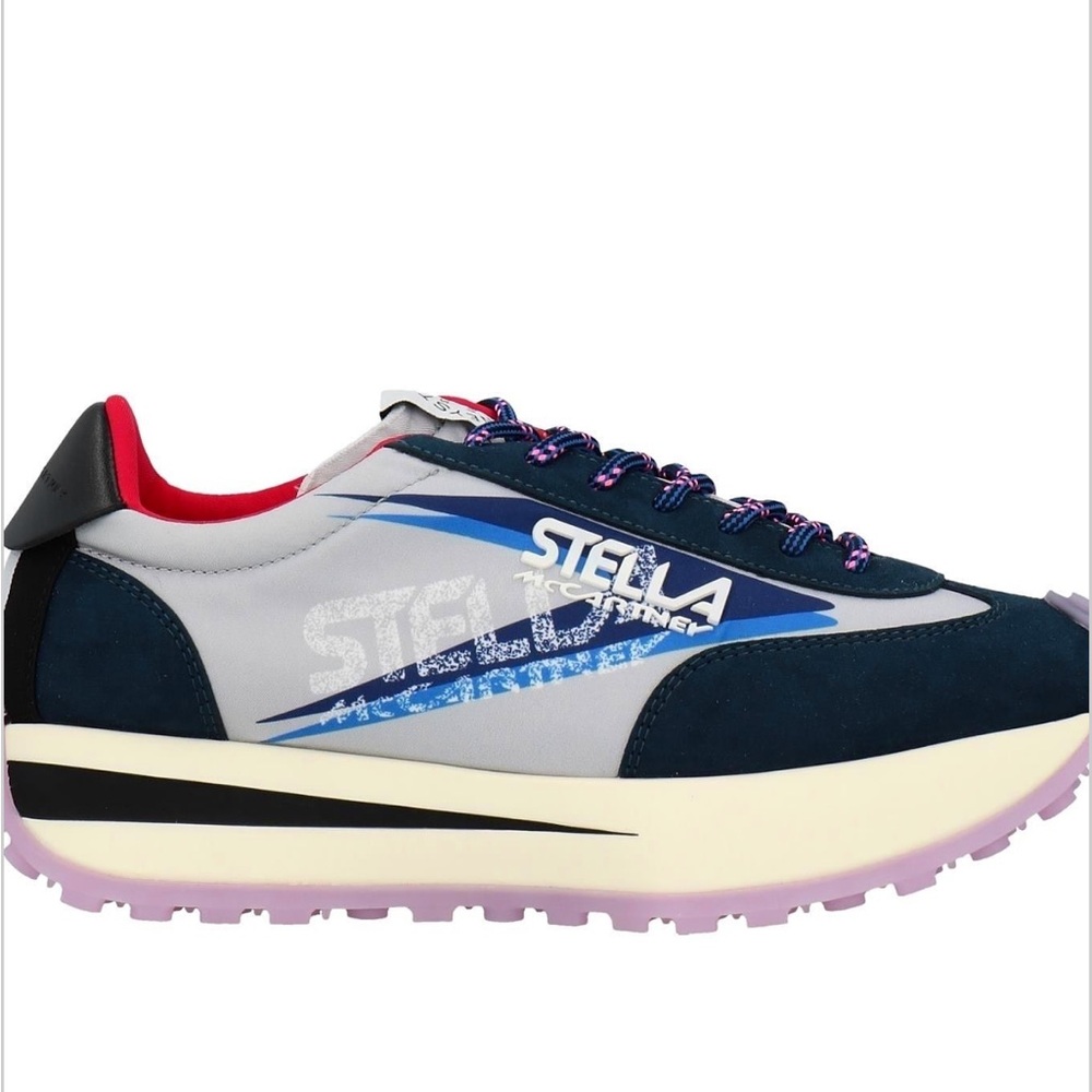 STELLA MCCARTNEY shoes. 

Size 39 

New with box